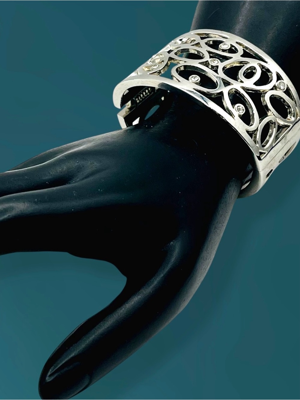 Retro Silver Tone Geometric Openwork Cuff Bangle with Rhinestones